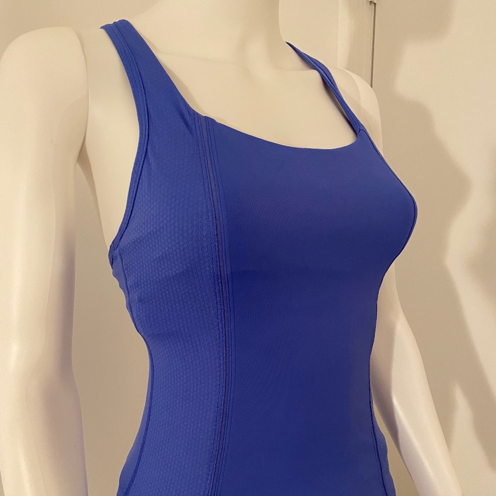 Lululemon top
